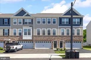 435 Monte Farm Rd, Mount Laurel, NJ 08054 - Photo 1