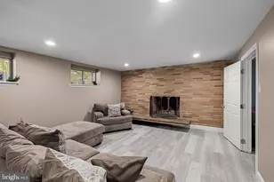 8 Bloomer Dr, Burlington, NJ 08016 - Photo 50