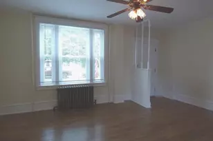 446 Wood St, Burlington, NJ 08016 - Photo 2