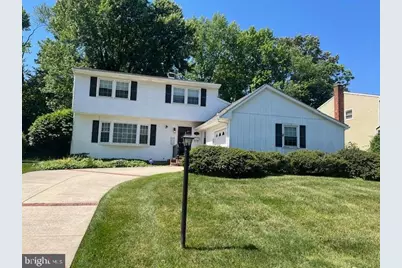 528 S Brentwood Drive, Mount Laurel, NJ 08054 - Photo 2