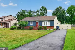 43 Abington Ave, Marlton, NJ 08053 - Photo 2