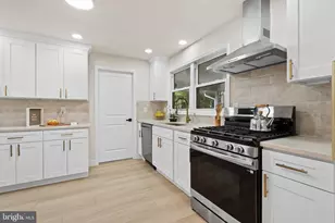 308 Kenwood Dr, Moorestown, NJ 08057 - Photo 14