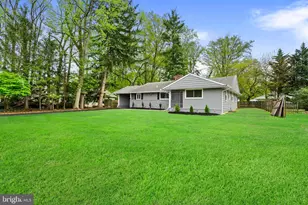 308 Kenwood Dr, Moorestown, NJ 08057 - Photo 4