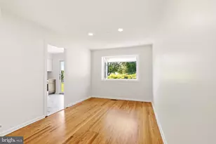 14 Lancaster Dr, Burlington, NJ 08016 - Photo 12