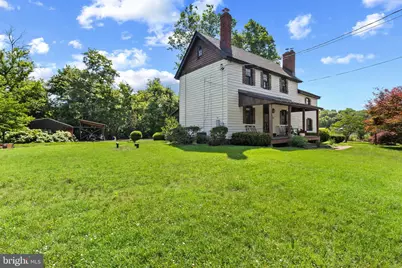 1037 S Church Street, Mount Laurel, NJ 08054 - Photo 2