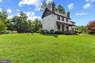 1037 S Church St, Mount Laurel, NJ 08054 - Photo 2