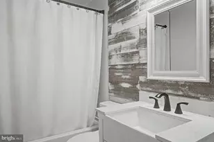 303 Bayberry St, Browns Mills, NJ 08015 - Photo 10