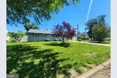 45 E 5th Street E, Florence, NJ 08518 - Photo 2