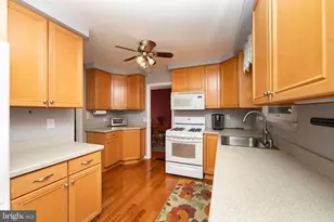 108 W Henry St, Palmyra, NJ 08065 - Photo 10