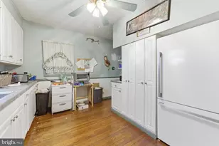 918 Columbus Rd, Burlington, NJ 08016 - Photo 8