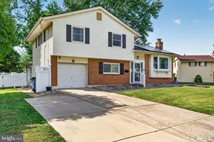 19 Charter Oak Ln, Marlton, NJ 08053 - Photo 2