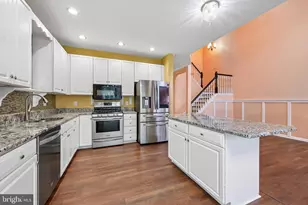 7802 Normandy Dr, Mount Laurel, NJ 08054 - Photo 10