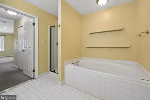 7802 Normandy Dr, Mount Laurel, NJ 08054 - Photo 16