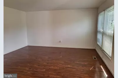 17 Roberts Place, Willingboro, NJ 08046 - Photo 4