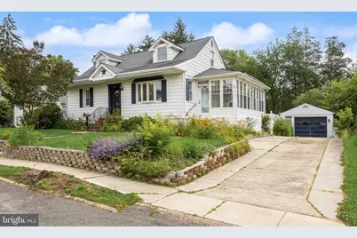 57 S Terrace Avenue, Maple Shade, NJ 08052 - Photo 1