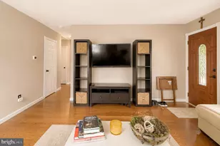 410 Larchmont Dr, Delanco, NJ 08075 - Photo 8