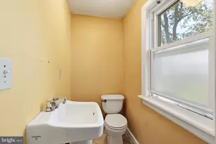 910 Columbus Rd, Burlington, NJ 08016 - Photo 12