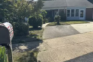 9 Farrington Ct, Southampton, NJ 08088 - Photo 2