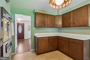 102 Cambridge Dr, Cinnaminson, NJ 08077 - Photo 10