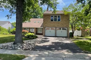 20 Merion Rd, Marlton, NJ 08053 - Photo 2