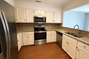 5 Society Ct, Burlington, NJ 08016 - Photo 8