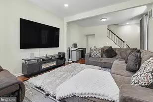 348 E Broad St, Burlington, NJ 08016 - Photo 8