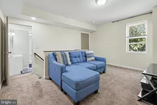 348 E Broad St, Burlington, NJ 08016 - Photo 18