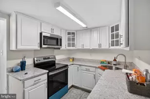 313 Barton Run Blvd, Marlton, NJ 08053 - Photo 4