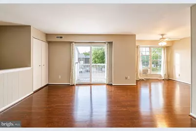 275 Green Street #4G5, Edgewater Park, NJ 08010 - Photo 6