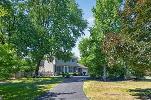 17 Sherwood Dr, Medford, NJ 08055 - Photo 2