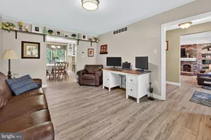 17 Sherwood Dr, Medford, NJ 08055 - Photo 8