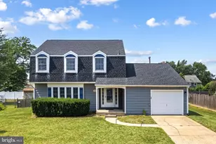 322 Tenby Chase Dr, Delran, NJ 08075 - Photo 1
