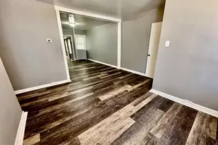 405 Lawrence St, Burlington, NJ 08016 - Photo 2