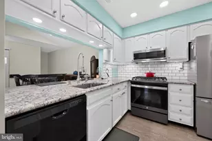 5806 Adelaide Dr, Mount Laurel, NJ 08054 - Photo 16