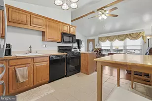 23 Avon Pl, Maple Shade, NJ 08052 - Photo 12