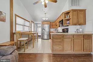 23 Avon Pl, Maple Shade, NJ 08052 - Photo 8