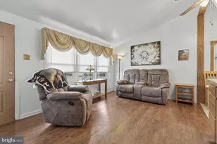 23 Avon Pl, Maple Shade, NJ 08052 - Photo 6