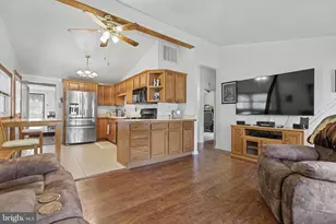 23 Avon Pl, Maple Shade, NJ 08052 - Photo 10
