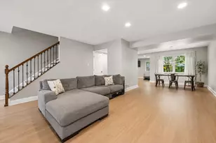 223 Burnam Wood Dr, Mount Laurel, NJ 08054 - Photo 6
