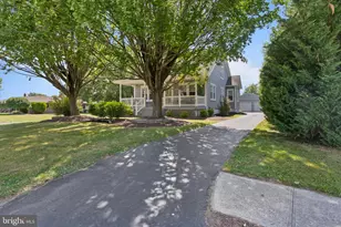 16 Holloway Ln, Bordentown, NJ 08505 - Photo 4