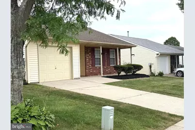 111 Carriage Hill Court, Mansfield Township, NJ 08022 - Photo 2