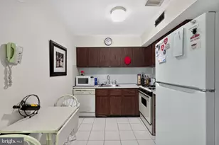 411 N Stiles Ave, Maple Shade, NJ 08052 - Photo 8