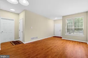 16 Oxford Ct, Bordentown, NJ 08505 - Photo 4