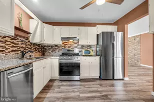 28 Geranium St, Browns Mills, NJ 08015 - Photo 8
