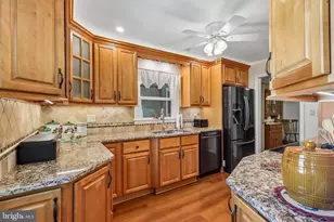 3 Windsor Pl, Mount Holly, NJ 08060 - Photo 18