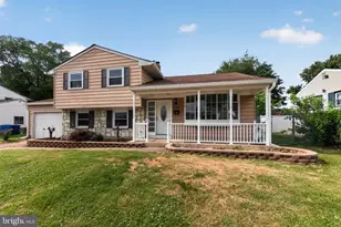 19 Lansberry Dr, Burlington, NJ 08016 - Photo 1
