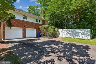 410 Wayne Dr, Cinnaminson, NJ 08077 - Photo 4