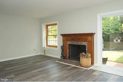 96 Farnwood Road, Mount Laurel, NJ 08054 - Photo 2