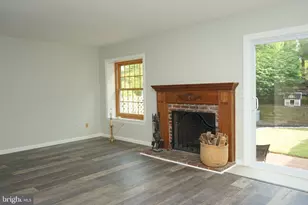 96 Farnwood Rd, Mount Laurel, NJ 08054 - Photo 2