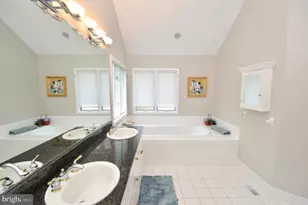 107 E Lake Blvd, Medford, NJ 08055 - Photo 22